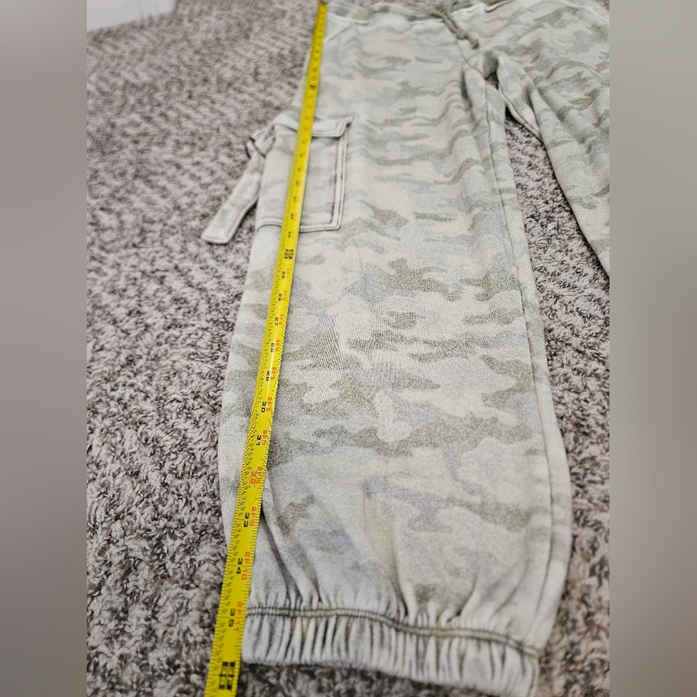 Gilded Intent Camo Cargo Joggers NWOT - Picture 7 of 16